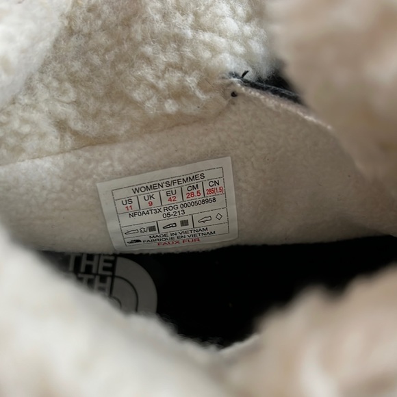 The North Face size 11 Women’s Sierra Mid Lace Waterproof Boots - Picture 5 of 5